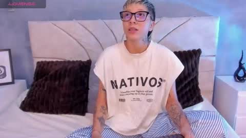 Snapshot of vane_grey chatting on 16, 6, 2026 vane_grey online show from 16, 6, 2026