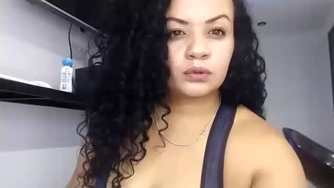 vanessa and samantha online show from 15, 4, 2026