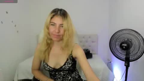 vanessa_21__ online show from 28, 9, 2025