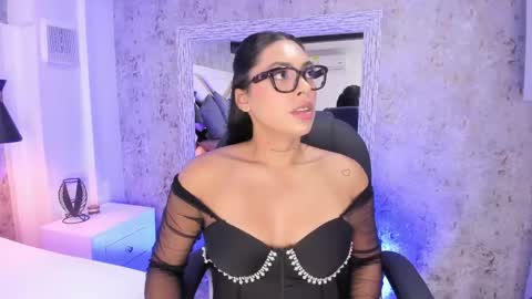 Snapshot of vanessa_rain_ chatting on 21, 5, 2026 Vanessa online show from 21, 5, 2026