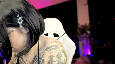 Snapshot of vanessablackrose chatting on 8, 6, 2026 Vanessa online show from 8, 6, 2026