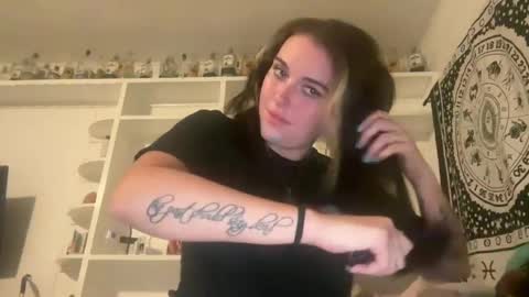 Snapshot of vanessaluvs2play chatting on 28, 9, 2025 vanessaluvs2play online show from 28, 9, 2025