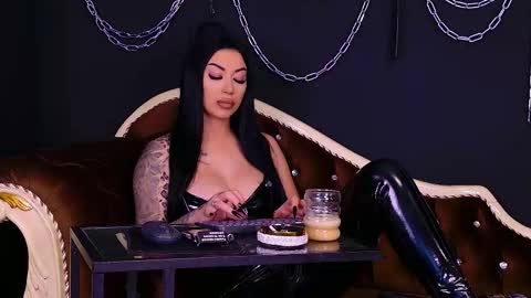 Miss Vanessa online show from 11, 3, 2026