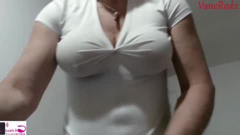 Vanesared2 online show from 19, 2, 2025