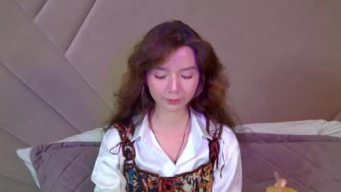 VanessaVienne online show from 17, 4, 2026