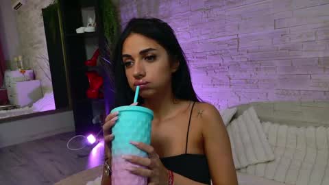 Vanessa online show from 23, 5, 2026
