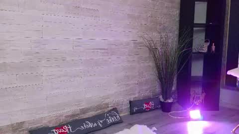 Vanessa online show from 10, 6, 2026