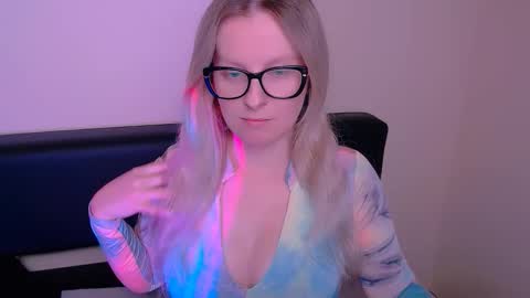 Mia online show from 29, 9, 2025