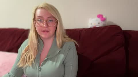 vanillapuddingpie online show from 28, 1, 2025