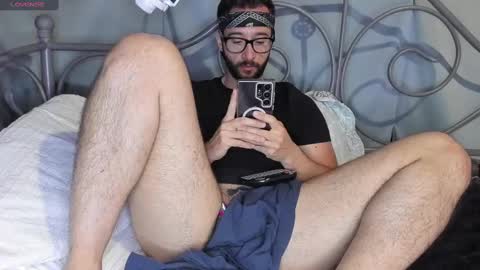 Snapshot of vann_helsing chatting on 29, 10, 2025 Van online show from 29, 10, 2025