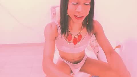 Snapshot of vannesascott chatting on 2, 4, 2026 VANNESA online show from 2, 4, 2026