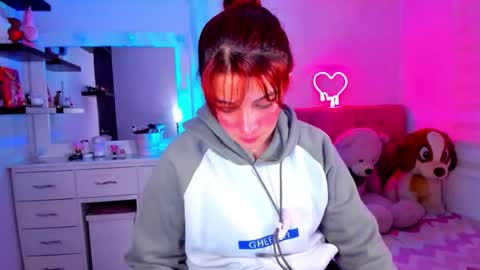 Snapshot of vannessa_shy chatting on 16, 5, 2026 Vanesa online show from 16, 5, 2026