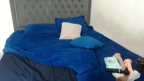 Vannesa online show from 7, 12, 2024