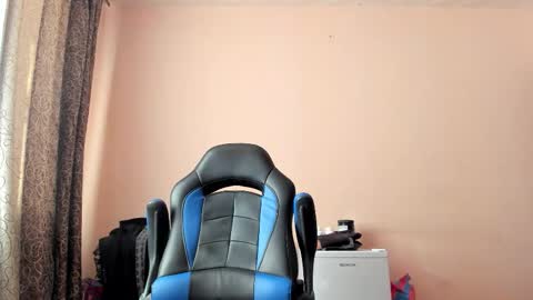 vano_822 online show from 18, 2, 2026