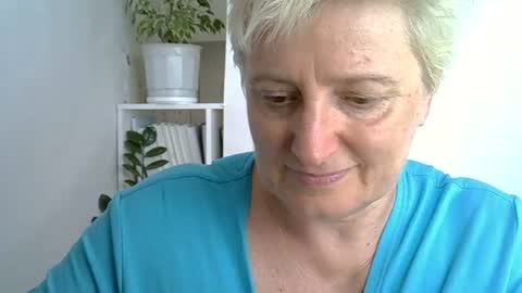 Snapshot of vea_motty chatting on 25, 6, 2026 vea_motty online show from 25, 6, 2026