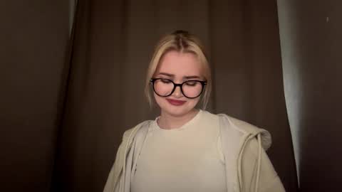 Monika online show from 18, 12, 2025