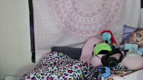 Veronica Lehane online show from 31, 12, 2024