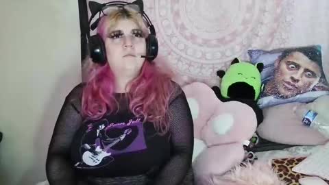 Veronica Lehane online show from 10, 1, 2025