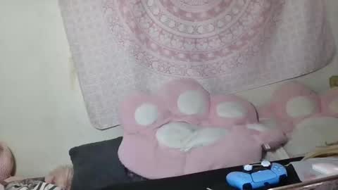 Veronica Lehane online show from 21, 10, 2025