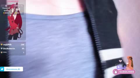 Vee Simons online show from 8, 3, 2025