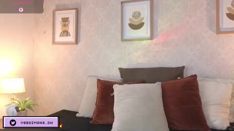 Vee Simons online show from 6, 1, 2026