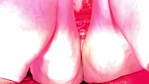 Snapshot of veheveun chatting on 16, 12, 2025 Vehe Veun online show from 16, 12, 2025