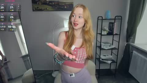 Snapshot of velinavoss chatting on 26, 7, 2026 Alice online show from 26, 7, 2026