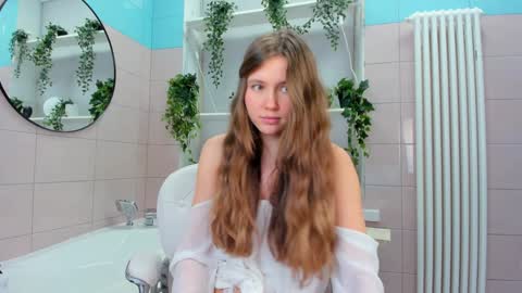 velvet_cherry online show from 21, 1, 2025