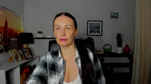 Jasmine online show from 21, 10, 2025