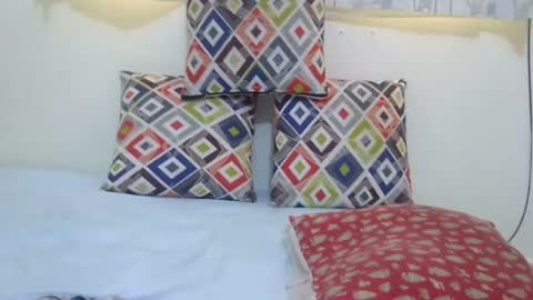 velvet online show from 18, 1, 2025