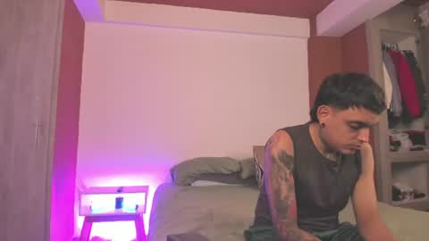 Velvet And Shadows online show from 2, 7, 2026