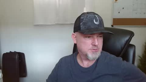 Snapshot of velvetknight97 chatting on 4, 3, 2026 velvetknight97 online show from 4, 3, 2026