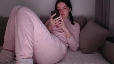 velvetmoon123 online show from 11, 2, 2026