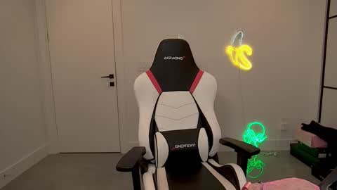 VelvetTGirl online show from 26, 2, 2026