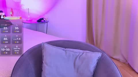 velvetvixencute online show from 22, 10, 2025