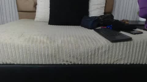 veneno hot online show from 12, 1, 2025