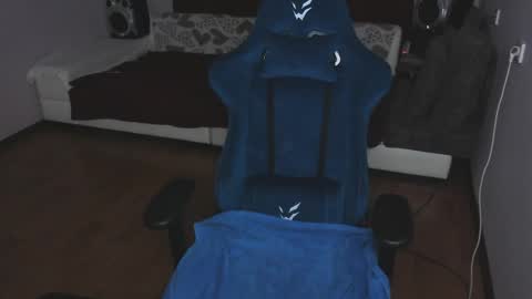 veneradi615 online show from 5, 2, 2025