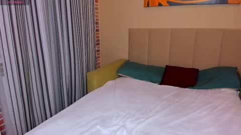 veneradi615 online show from 10, 9, 2025