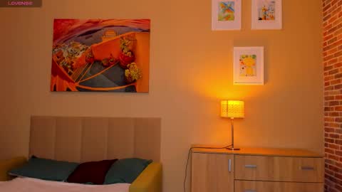 veneradi615 online show from 12, 9, 2025