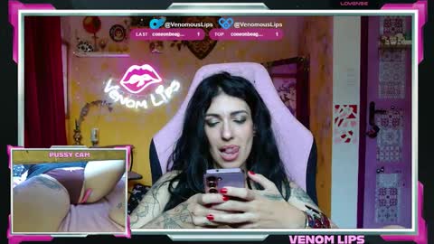 Snapshot of venomouslips chatting on 9, 10, 2025 VenomLips online show from 9, 10, 2025