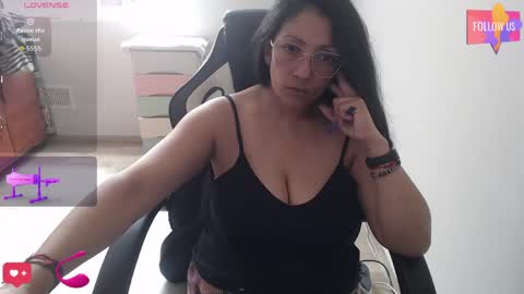 Snapshot of venus496613 chatting on 7, 6, 2026 venus496613 online show from 7, 6, 2026