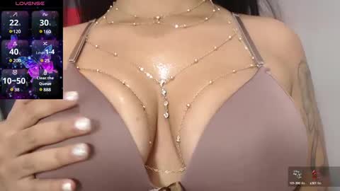 Snapshot of venus_0110 chatting on 9, 3, 2025 Venus Veracruz online show from 9, 3, 2025