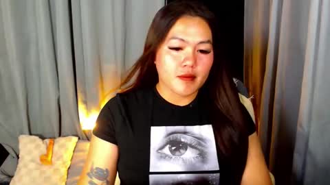 I am Colly Your mystery girl online show from 9, 4, 2026