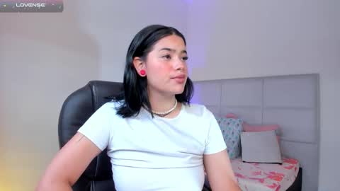 Snapshot of venus_evanss_ chatting on 13, 2, 2026 Venus online show from 13, 2, 2026