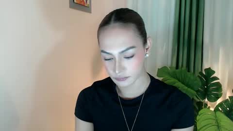 Snapshot of venus_sunrise07xx chatting on 20, 12, 2025 Venus Sunrise Bombshell online show from 20, 12, 2025