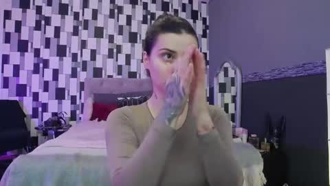 venusinylons online show from 9, 11, 2025