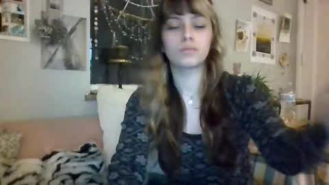 venuskisth online show from 12, 3, 2025