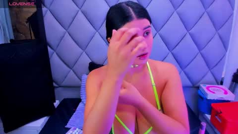 Venusowen  online show from 27, 11, 2025