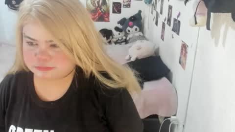 Venuss  online show from 13, 11, 2025