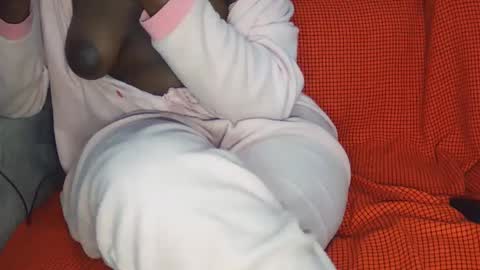 Snapshot of vera_bliss21 chatting on 24, 9, 2025 vera_bliss21 online show from 24, 9, 2025